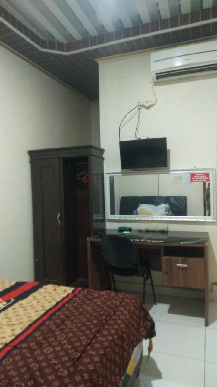 Wisma Reza Palopo Μοτέλ Εξωτερικό φωτογραφία
